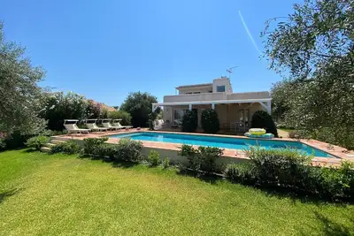 Image de Wonderfull Villa with private pool on a sprawling coastal view