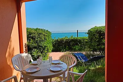 Studio Cabine en Front de Mer à Sète, Parking Privé, Piscine - 2 Clés Vacances