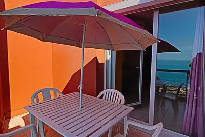 Image de Studio cabine 4 pers, accès plage, piscine, parking