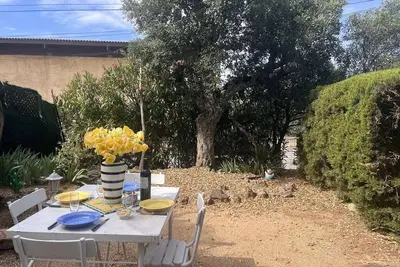 Image de Appartement 2 pièces proche plage avec jardin à Saint Aygulf