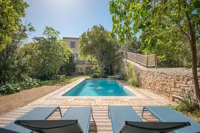 Image de Magnifique maison, parc, piscine, centre village, plages 15 min