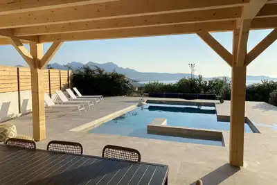 Image de Maison T4 7 Personnes Avec Piscine PRIVÉE A Lumio