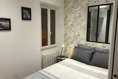 Image de Charmand nid douillet de 40 m2 au cœur du centre historique de Sanary