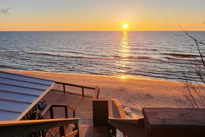 Image de Closest Cottage to Lake Michigan for Miles!