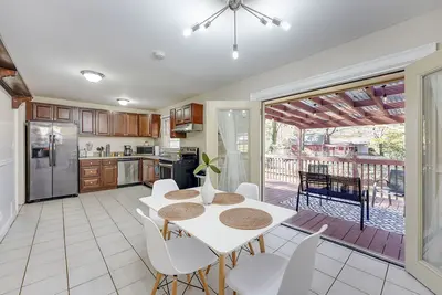 Image de Atlanta Luxury Home 1 mi from The Battery Sleeps 8