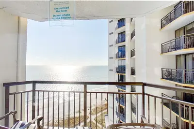 Image de 12th-floor oceanfront studio: Dogs ok, Ac, WiFi, pool & hot tub snowbird-friendly