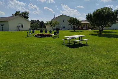 Image de New! Village of Hope - All 6 Cabins
