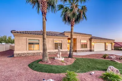 Image de \"A Must Stay! \" Prime Location- Residential Estates area of Lake Havasu City.