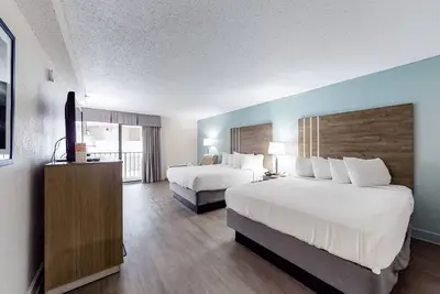 Image de Carolinian Beach Resort 6th-floor studio with pool, hot tub, & Ac