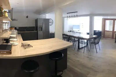 Image de Appartement 170m2, Jardin, Centre ville, 2kms des remontées mécaniques