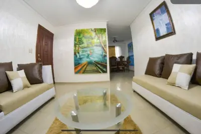 Image de 4dr cute New Huge Modern❤️3 bedr pool Good transp