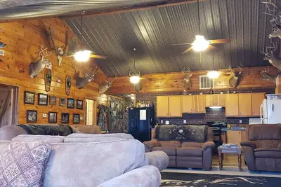 Image de Scenic river bluff view with privacy!