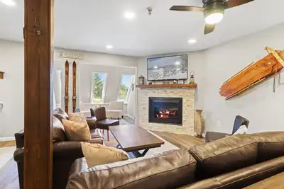 Image de Lb207a Newly-Renovated Family Friendly Washer & Dryer Fireplace Wi-Fi Ez park