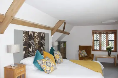 Image de Merchants Rise-Traditionelle-Appartement-Sdb privée avec baignoire-Vue sur Rue