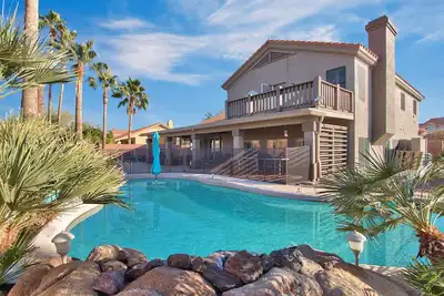 Heated Pool*Entertainment Oasis*Private Chef*Central/Extremely Private Location