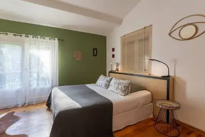 Image de Gîte Nomade étage, vue parc - Mas la Pauline