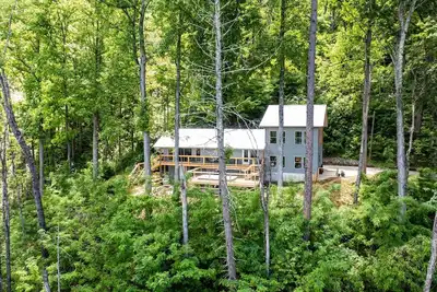Walk/MTView/Swim/FirePit/5Kings