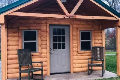 Image de Hopping Kangaroo Cabin only. 5 miles from the Safari Park!