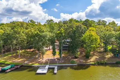 Image de Waterfront Cottage Lake Oconee, Private Dock
