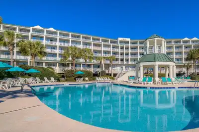 Oceanfront condo with beautiful views and pool access located in Litchfield By the Sea.