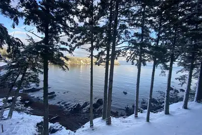 Image de Chalet by the Sea! Breathtaking Views!