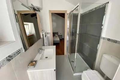 Monnaies 23: Characteristic two-room apartment in the Center