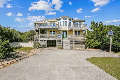 Image de Private pool, Hot Tub, Gameroom Pool table.