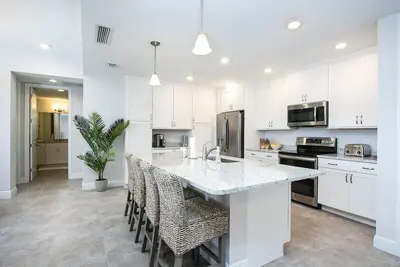 Image de One Particular Harbour 376-301~ Beaches 5 minutes