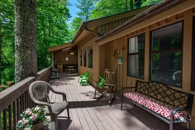 Image de King Ensuite+Resort Access 1. 5m+Waterfalls/hiking