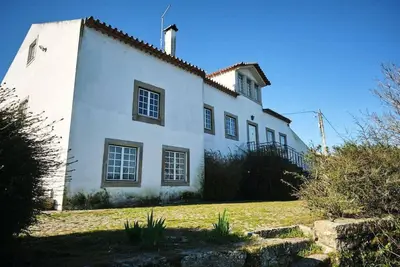 Image de 19th Centry Farmhouse Getaway - Sleep 12-14 w/Pool