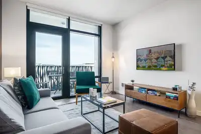 Image de Convenient Mission Bay 2br w/ Gym + Lounge + City View by Blueground