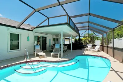 Image de 3 bedroom near Ami with private heated pool, pet friendly.