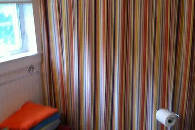 Image de Immaculate cottage within walking distance to Dock Square!