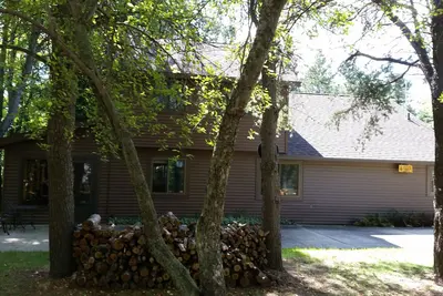 Image de Clam River Haven - Sleeps 11 - Kayaking the Clam River