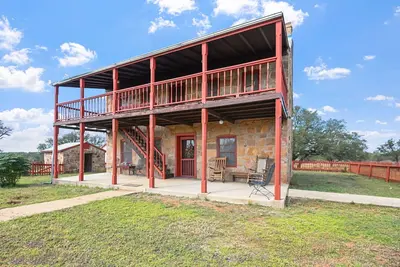 Image de Stein Haus Ranch - A Hill Country Hidden Gem - Family Fun!