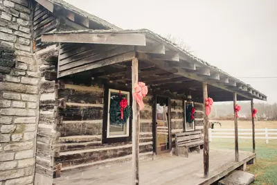 Image de Historic Cabin on the Tolliver Manor