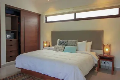 Beautiful Ground Floor Loft w/enclosed Patio & Golf Course Views! ! !