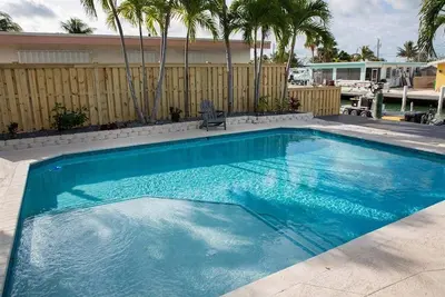 Reel Deal ~ Private Pool Home, 76' Dock