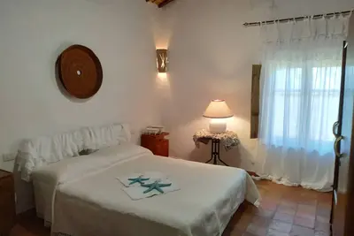 DomusAntiga Apartments Green Meadow WiFi 10 minutes from the Beaches(1)