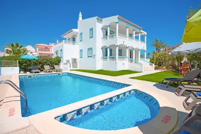 Image de Villa Azul | 4 Chambres | Proche de la Plage | Galé