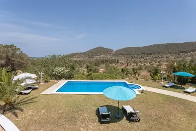 Image de Belle villa \"Can Ramón\" avec vue sur la mer et les montagnes, jardin, piscine et connexion WiFi ; parking disponible