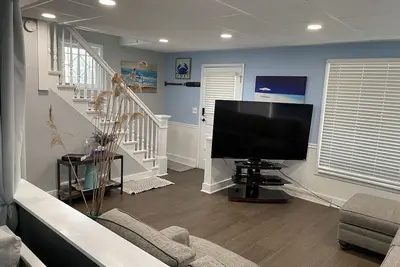 Image de Quaint Sleep 8 In Downtown Walk to Lake Pets Ok