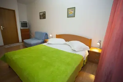 Image de Apartment number 2 - Brela, Croatia