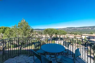 Image de Appartement 2 Chambres Avec Grand Balcon (N°560)