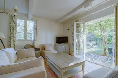 Image de Maison De Hameau 2 Chambres Avec Jardin (N°427)