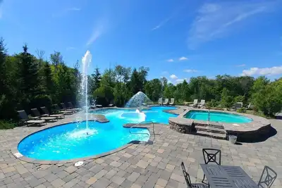 Image de The Perfect Cozy Getaway - Stunning Views of Tremblant