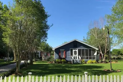 Image de Restored Farm House Aka \"The Old House\"