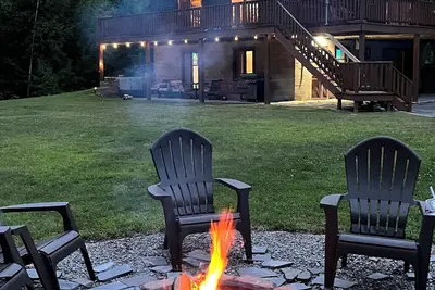 Image de Warm Secluded Adirondack Chalet with Game Room and Bar/Lounge