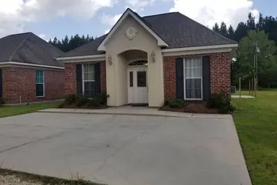 Image de Villa 8, spacious townhouse in Tickfaw, La