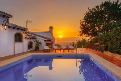 Image de Maison de vacances privée avec Wifi, climatisation, piscine privée, Tv, terrasse, parking